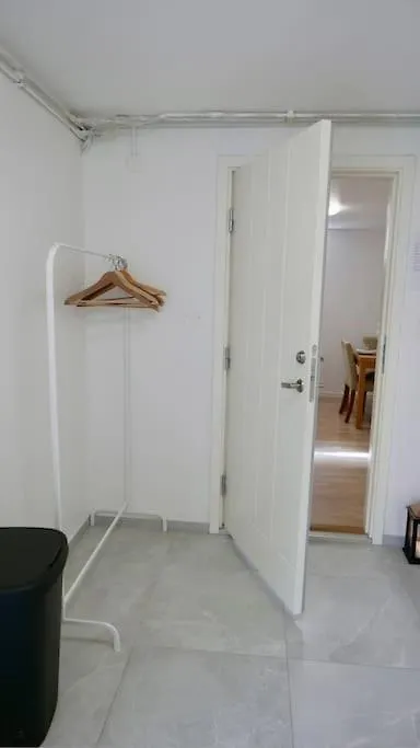 Elegant & Cozy Flat Near Volvo Apartment Gothenburg