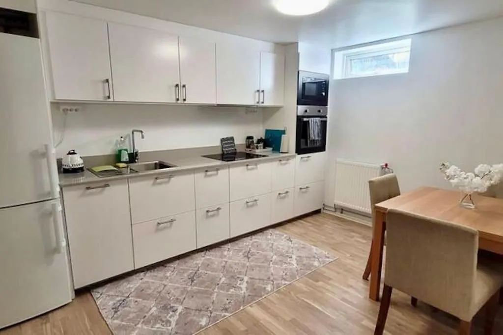 Elegant & Cozy Flat Near Volvo Apartment Gothenburg Sweden