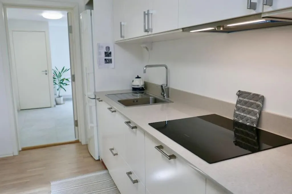 Elegant & Cozy Flat Near Volvo Apartment Gothenburg